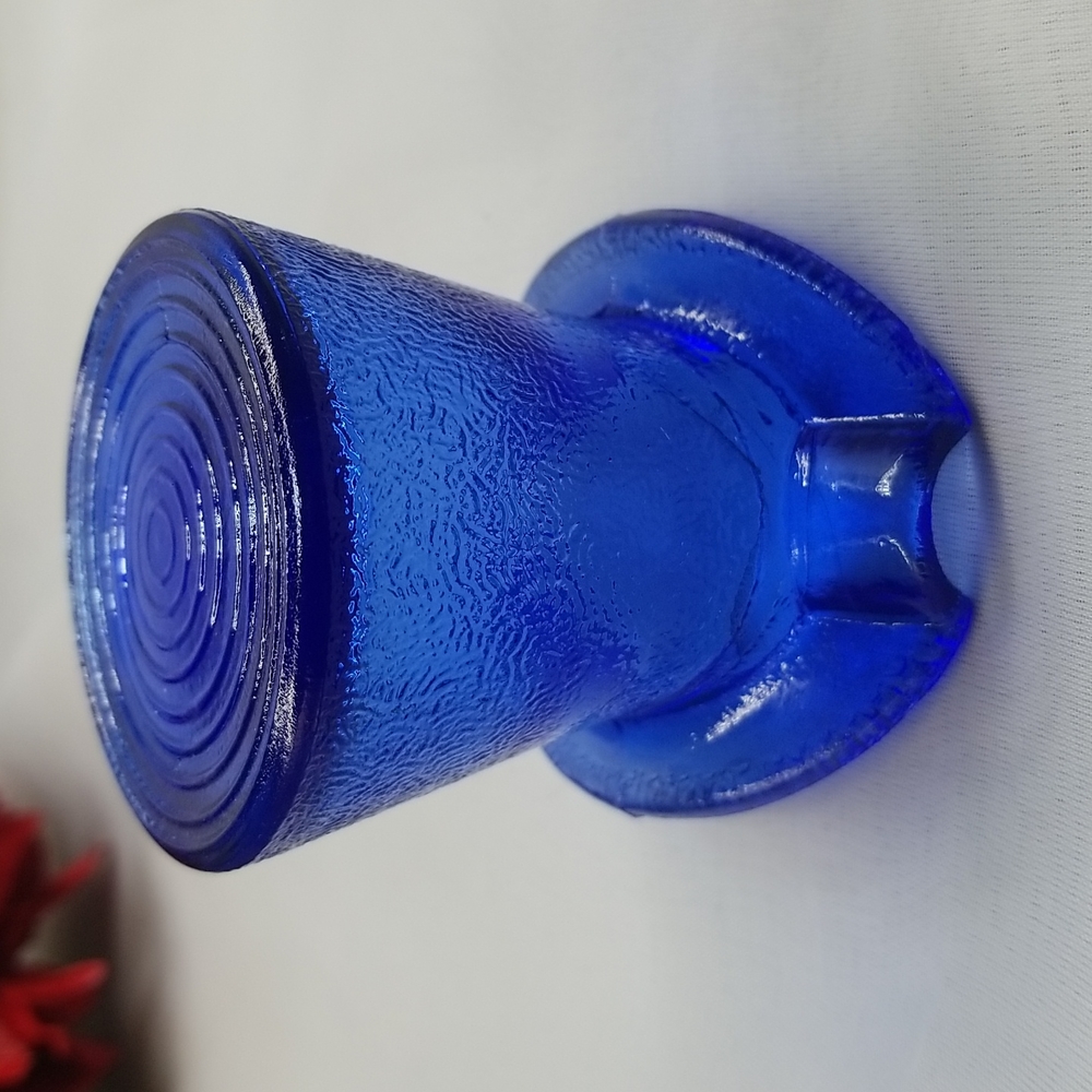 Vintage Blue Glass Tophat Ashtray - Picture 5 of 12